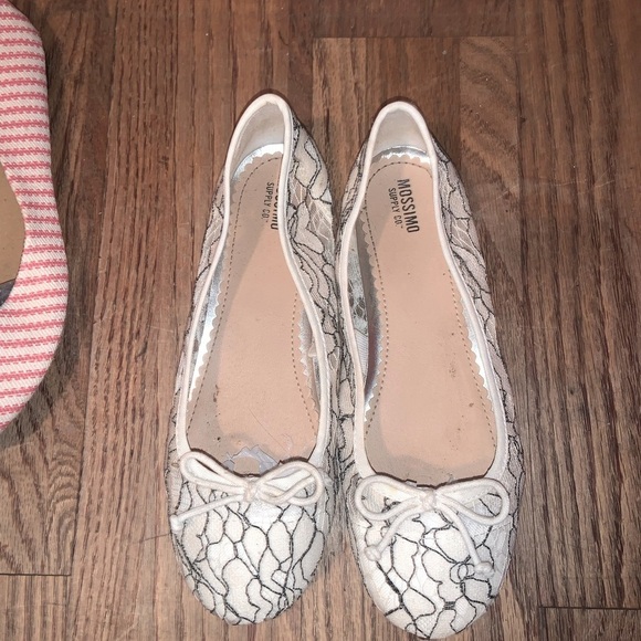 Mossimo Supply Co. Shoes - Lace ballet coquette flats